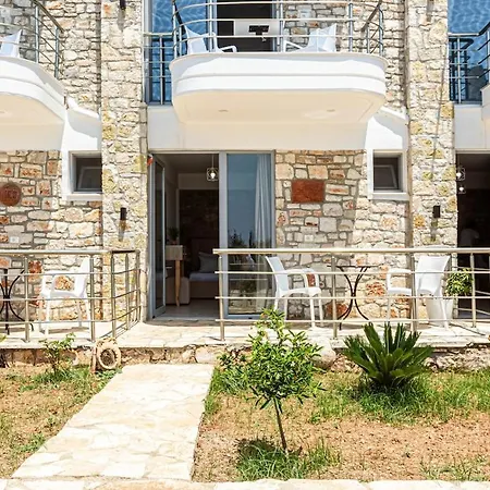 House Of Stones 2, Cozy W Parking * Himarë